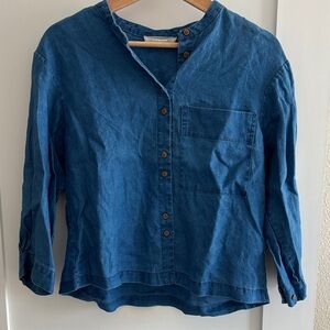 Everlane Blue Linen Chambray Button-Up Shirt